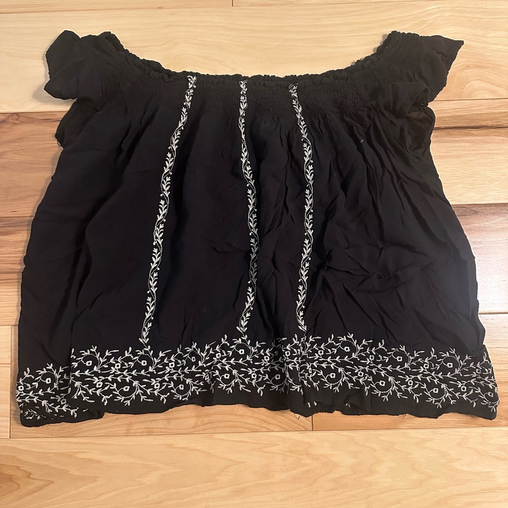 floral embroidered flowy off the shoulder top